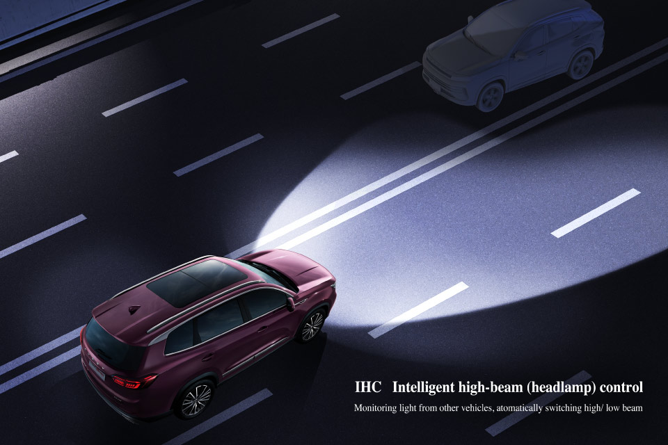 IHC: Monitorea las luces de los vehículos que vienen en sentido contrario, regulando automáticamente la intensidad de las luces.